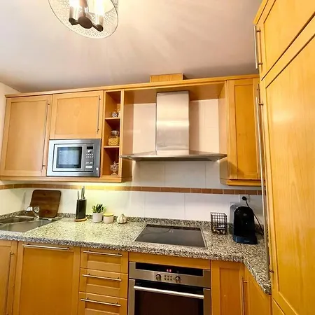 200m To The Beach, 3 Bedroom Apartment Estepona
